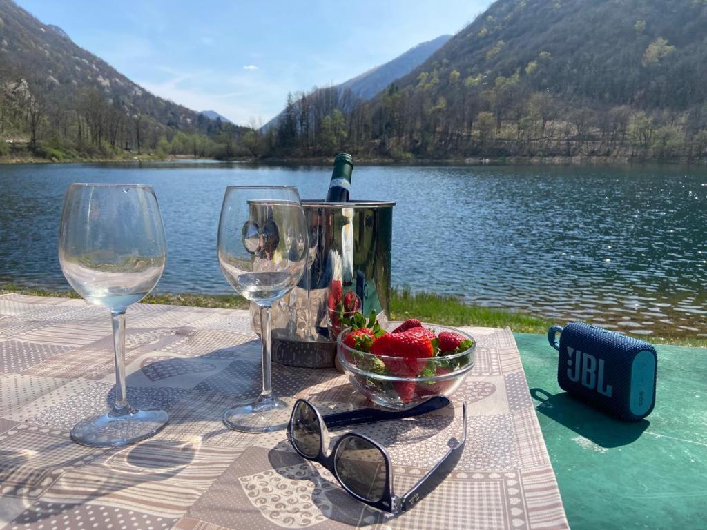 L'Angolino Di Magda: On The Lake-Private Beach! Ghirla Екстер'єр фото